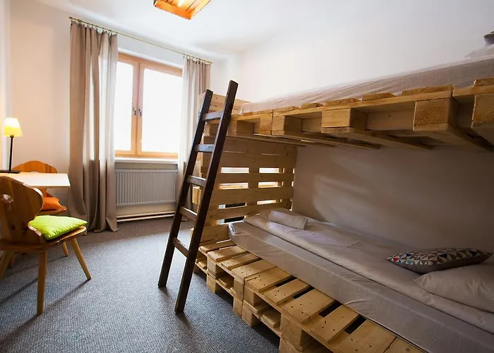 Kwatera Glowna زاكوباني